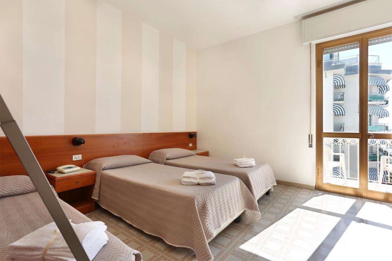 Hotel Brunella Lido di Camaiore Dış mekan fotoğraf