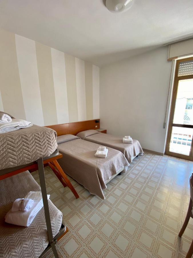 Hotel Brunella Lido di Camaiore Dış mekan fotoğraf