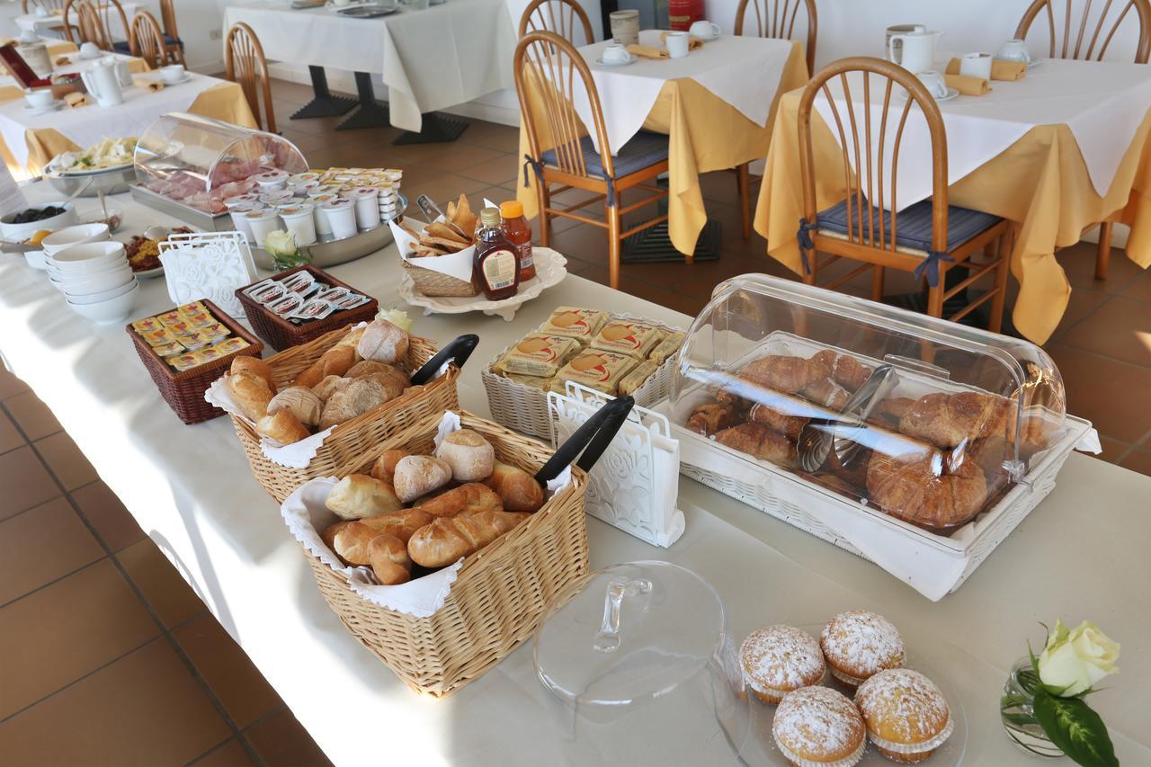 Hotel Brunella Lido di Camaiore Dış mekan fotoğraf