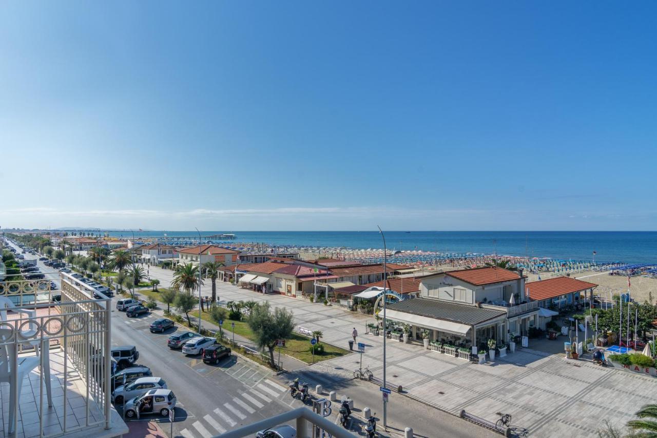 Hotel Brunella Lido di Camaiore Dış mekan fotoğraf