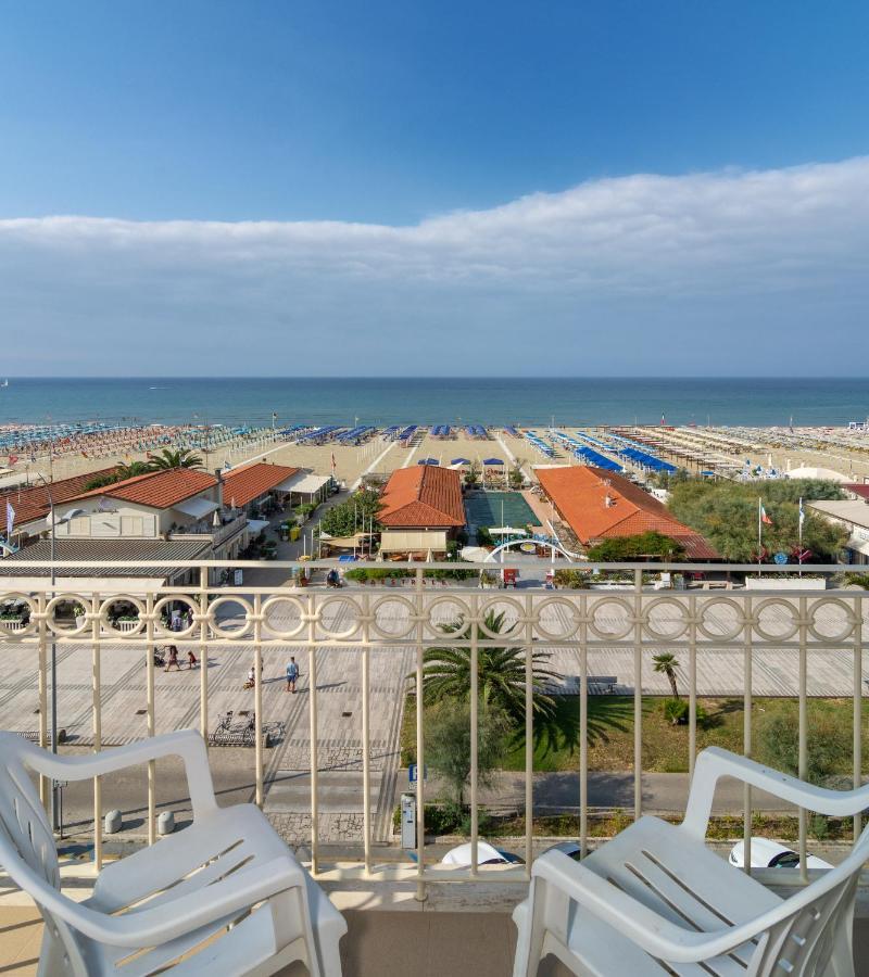 Hotel Brunella Lido di Camaiore Dış mekan fotoğraf