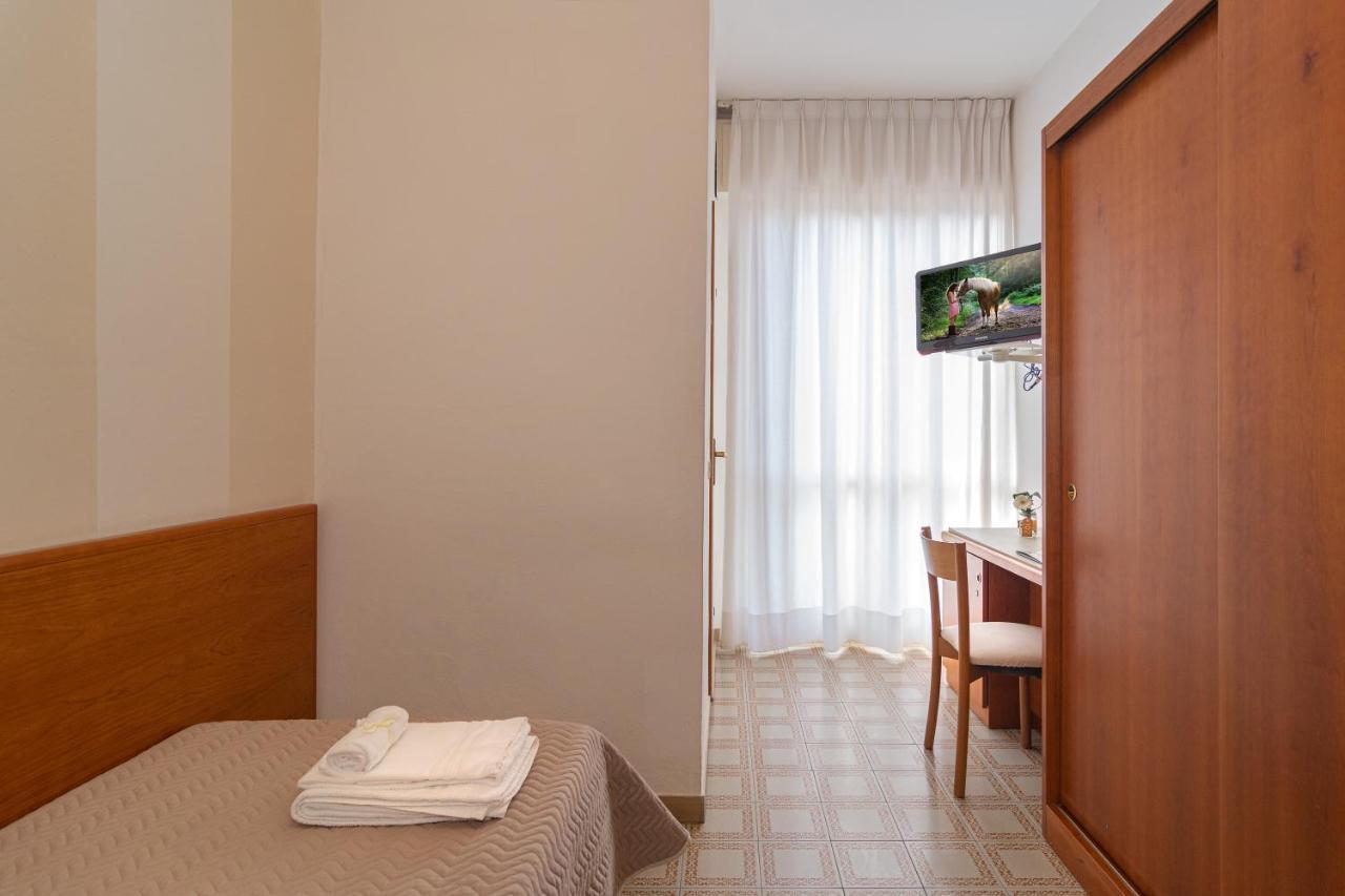 Hotel Brunella Lido di Camaiore Dış mekan fotoğraf